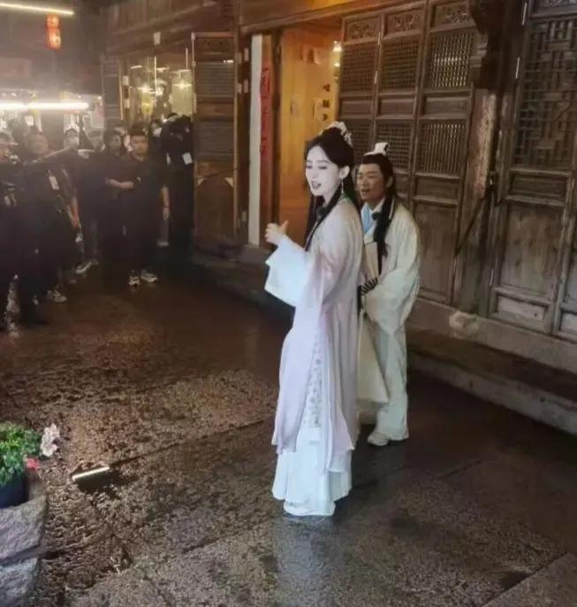 时代背景下的男性形象探索，最新男人视频观察