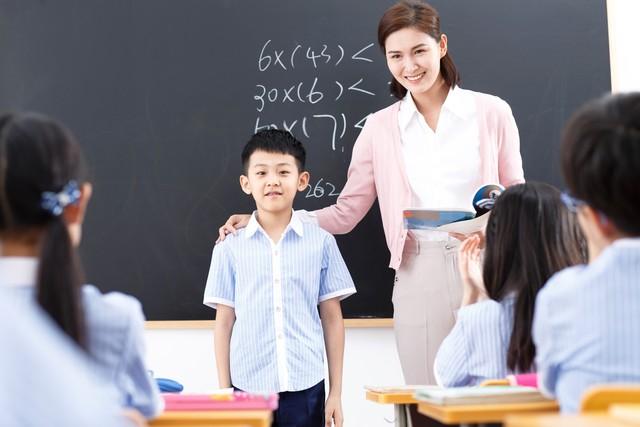 最新初中学生打架视频，社会关注与深度探讨