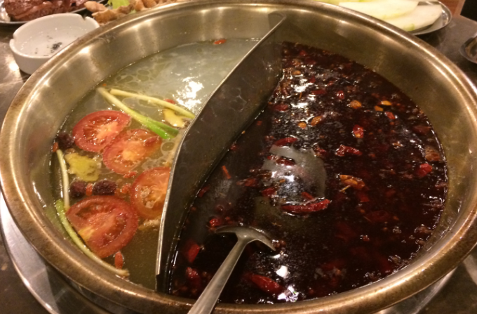王火锅最新，一场多元的美食风潮解读