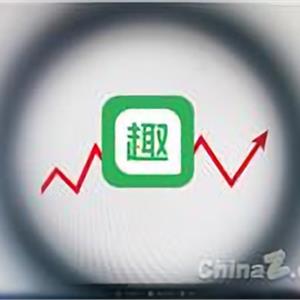 温馨小城趣事连连，情感纽带与最新资讯一网打尽