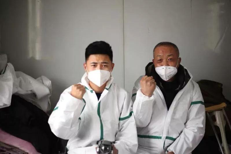 最新疫情喊话，邻里互助的温馨日常力量展现
